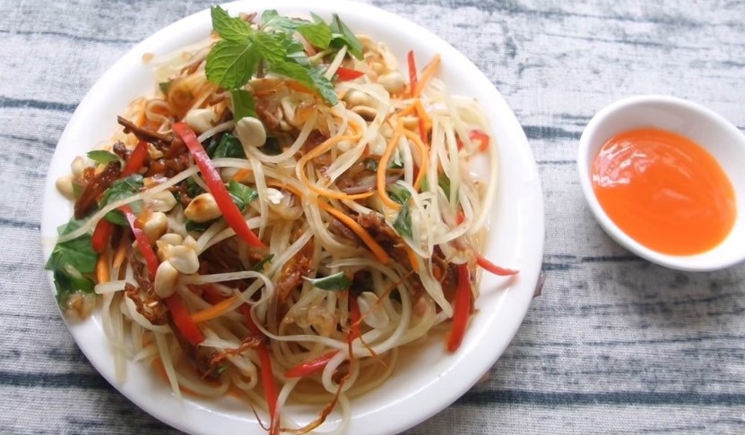 Nộm bò khô