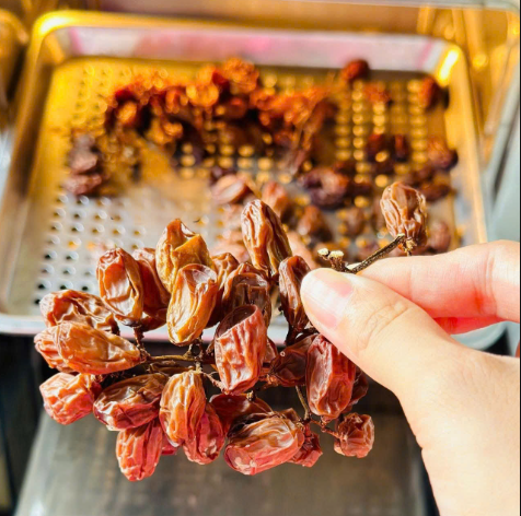 Bước 2: Sấy nho bằng nồi chiên không dầu