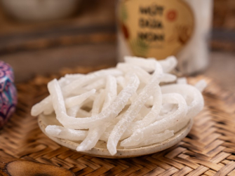 Cách làm mứt dừa non đơn giản và hấp dẫn