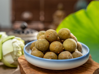 Ô mai sấu bao tử chua ngọt Hà Nội – Tìm đâu ra đúng vị xưa?